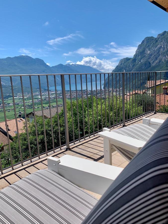 Villa Edo Lake View Tenno Exterior foto